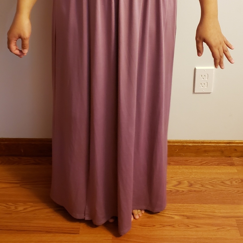 Dress - Picture 2 of 4